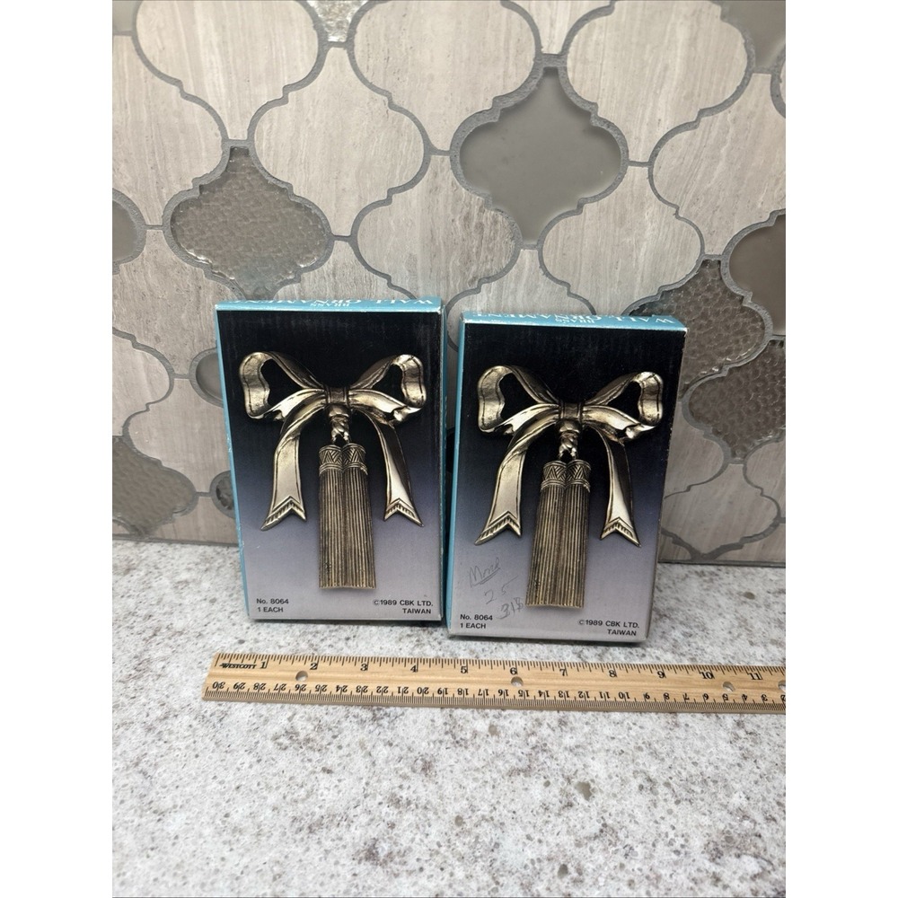 Lot of 2 Solid Brass Bow Tassel Wall Hanging 1989 CBK 6" Tall MCM Vtg Hollywood